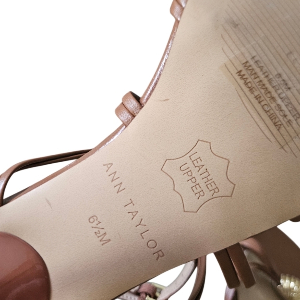 NEW! ANN TAYLOR Leather Gold Ornamental Strappy Sandals 6.5. - Picture 6 of 6